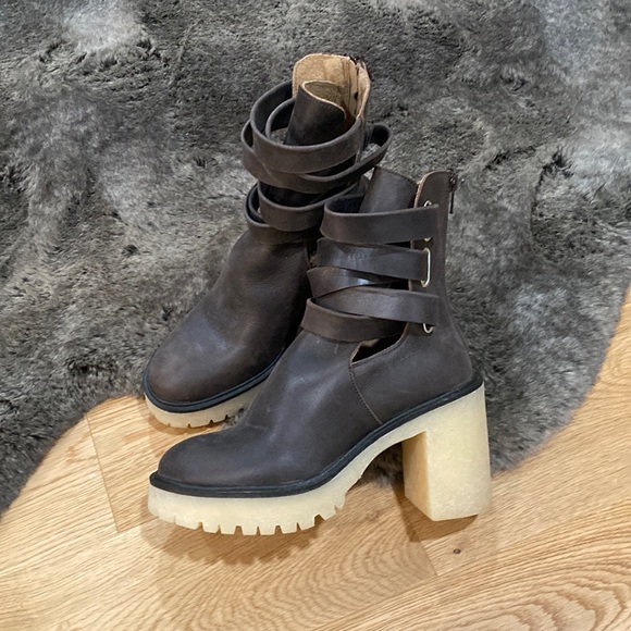 Women’s Free people boots - Picture 1 of 6